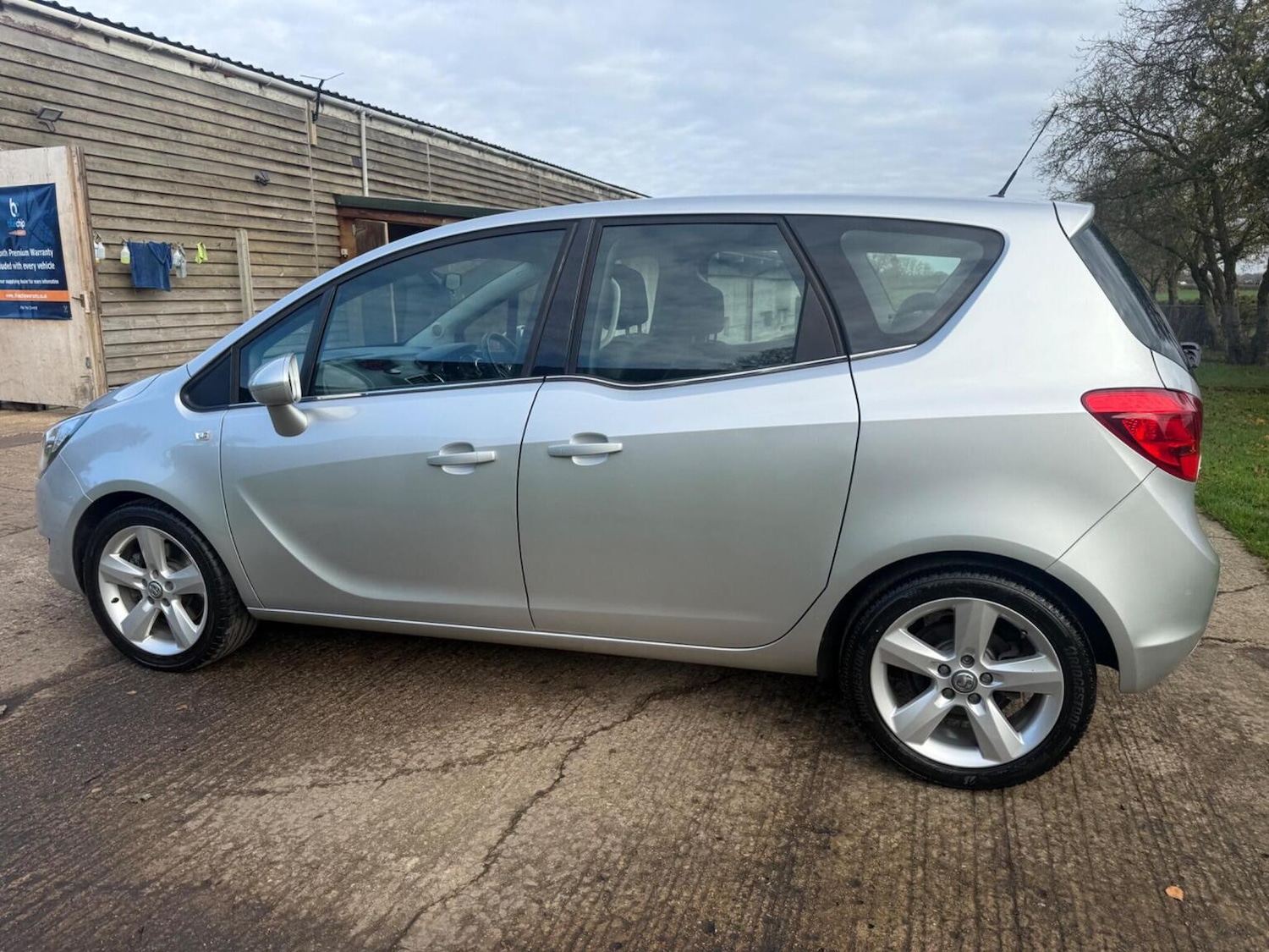 Used Vauxhall Meriva 2016 for sale - 76769869: Photo 15