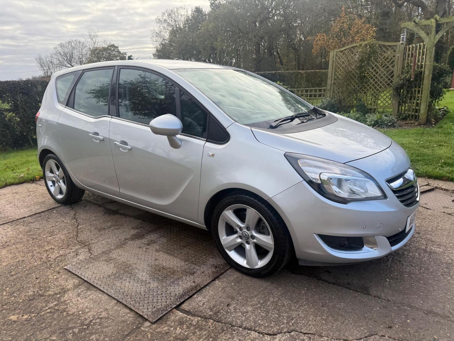 Used Vauxhall Meriva 2016 for sale - 76769869: Photo 8
