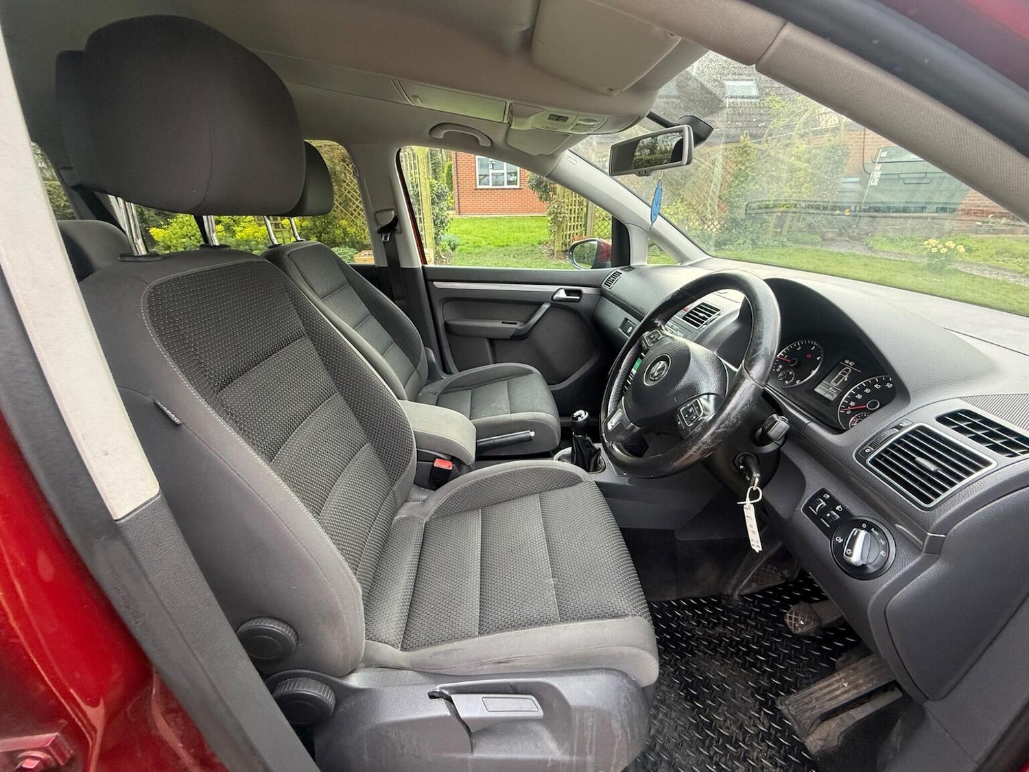 Used Volkswagen Touran 2012 for sale - 78131604: Photo 27