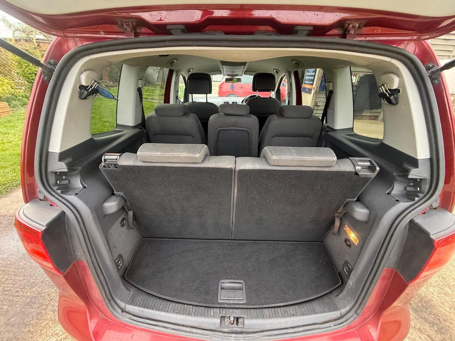 Used Volkswagen Touran 2012 for sale - 78131604: Photo 44