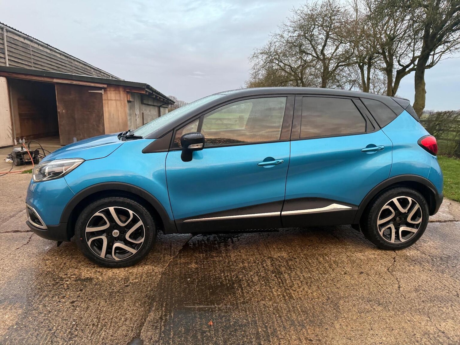 Used Renault Captur 2015 for sale - 76974415: Photo 17