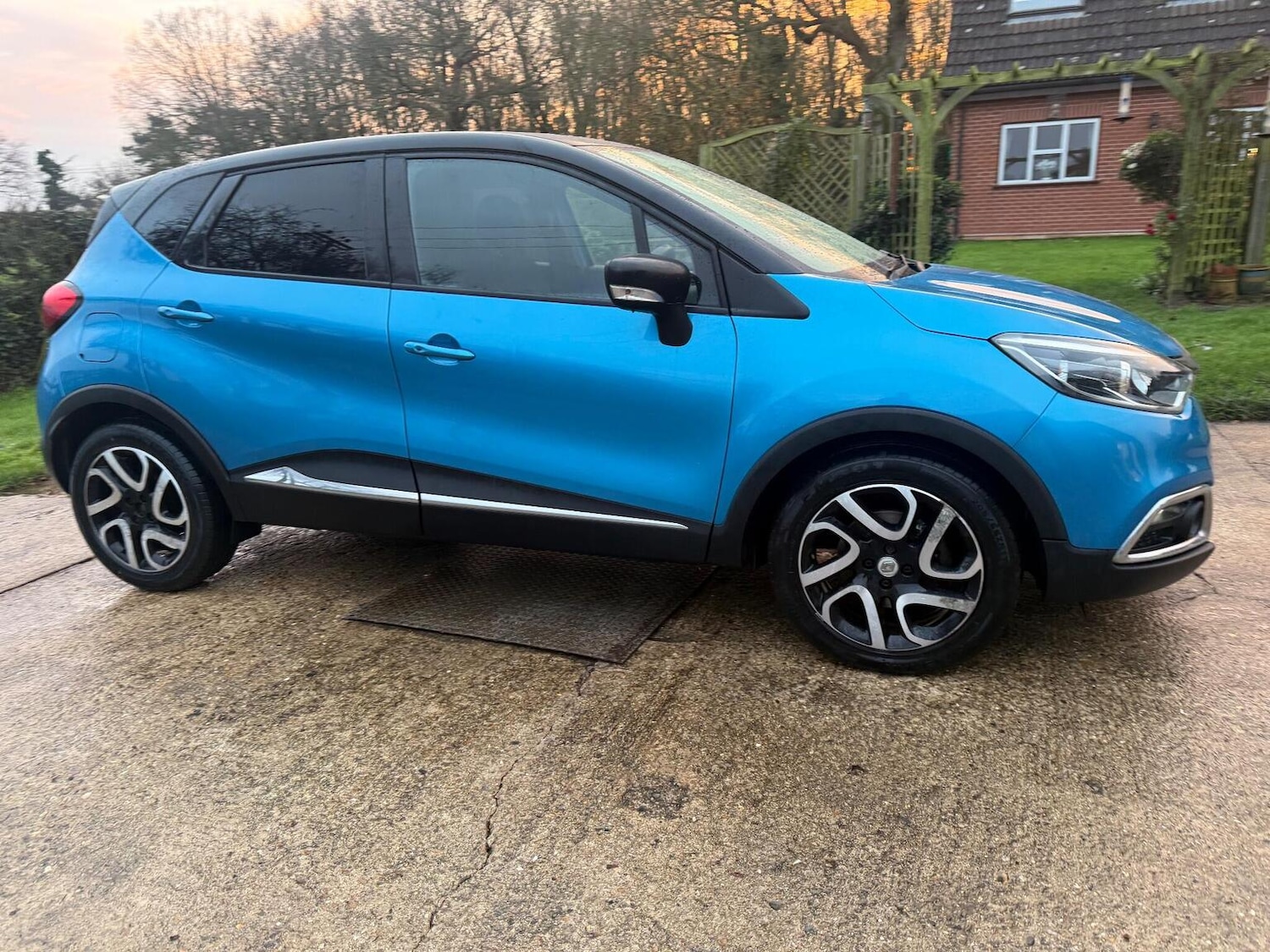 Used Renault Captur 2015 for sale - 76974415: Photo 25