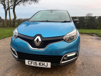 Used Renault Captur 2015 for sale - 76974415: Photo