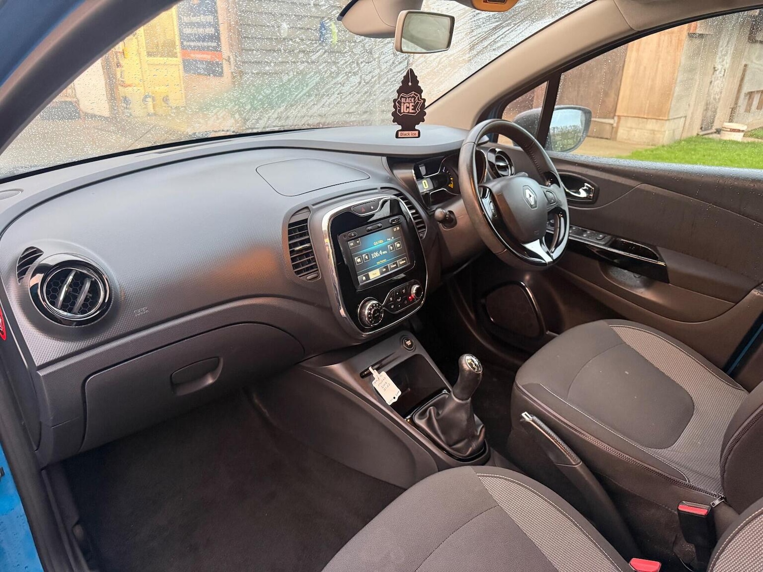 Used Renault Captur 2015 for sale - 76974415: Photo 30