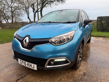 Used Renault Captur 2015 for sale - 76974415: Photo