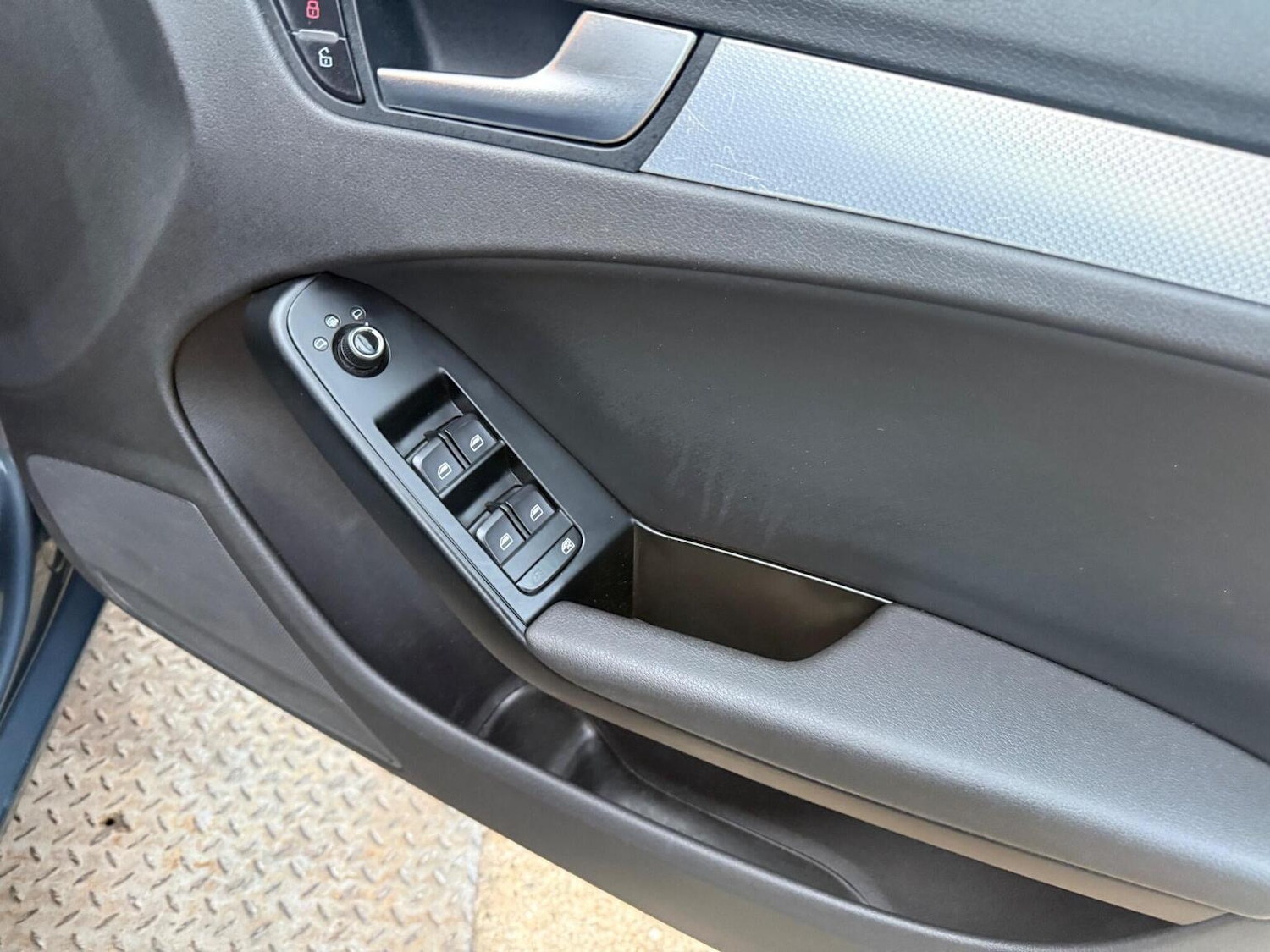 Used Audi A4 2009 for sale - 76979512: Photo 39