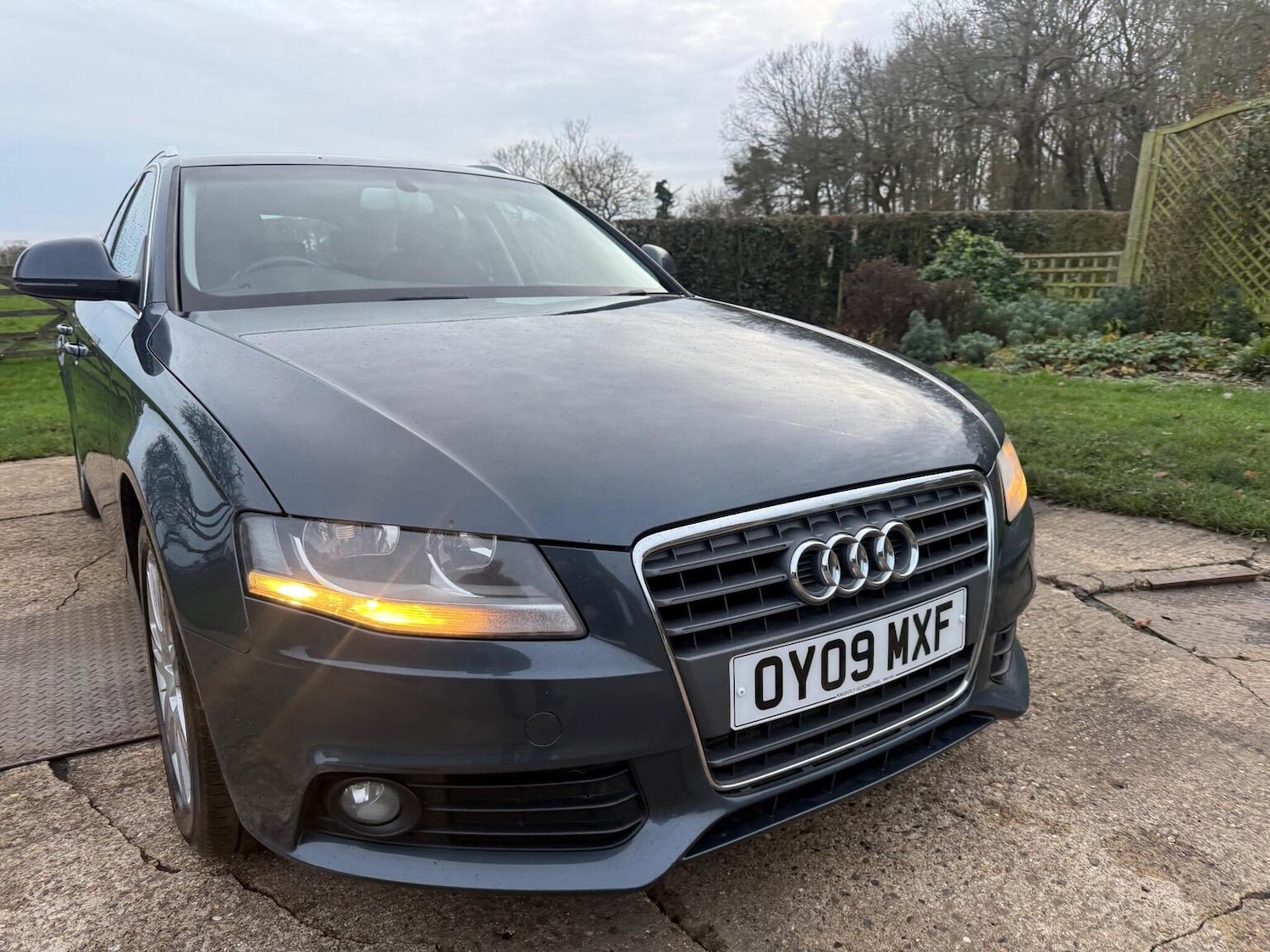 Used Audi A4 2009 for sale - 76979512: Photo 5