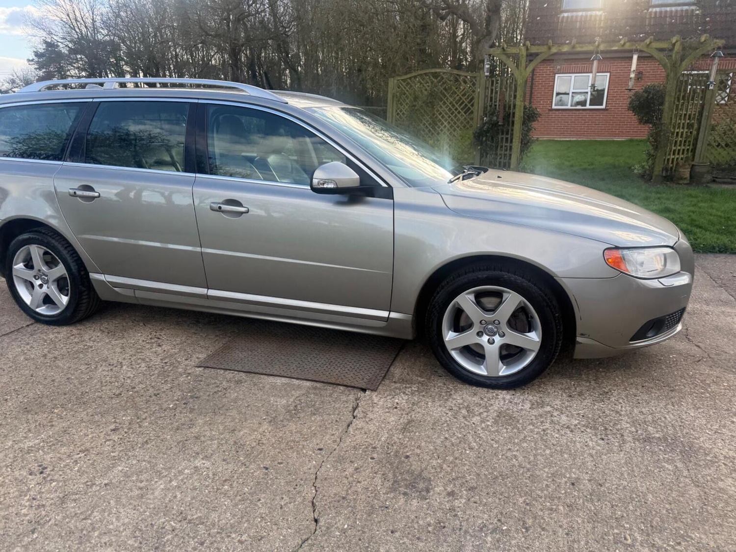 Used Volvo V70 2008 for sale - 77836876: Photo 23