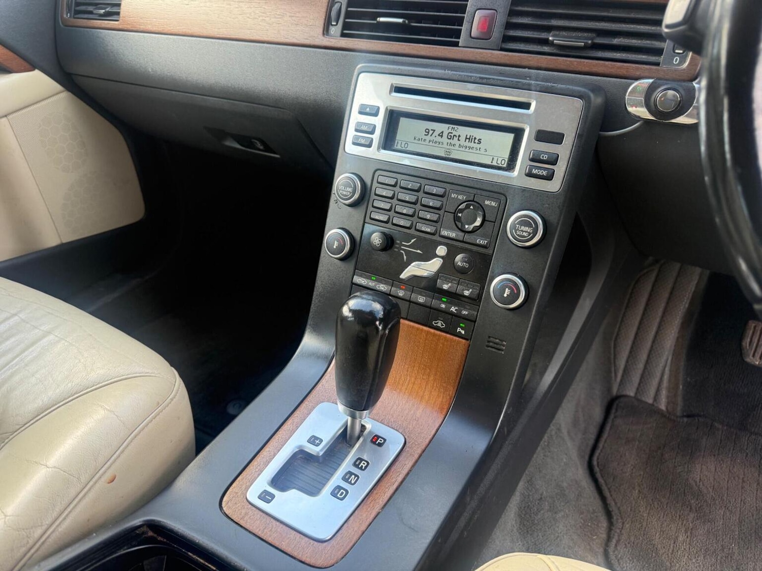 Used Volvo V70 2008 for sale - 77836876: Photo 29