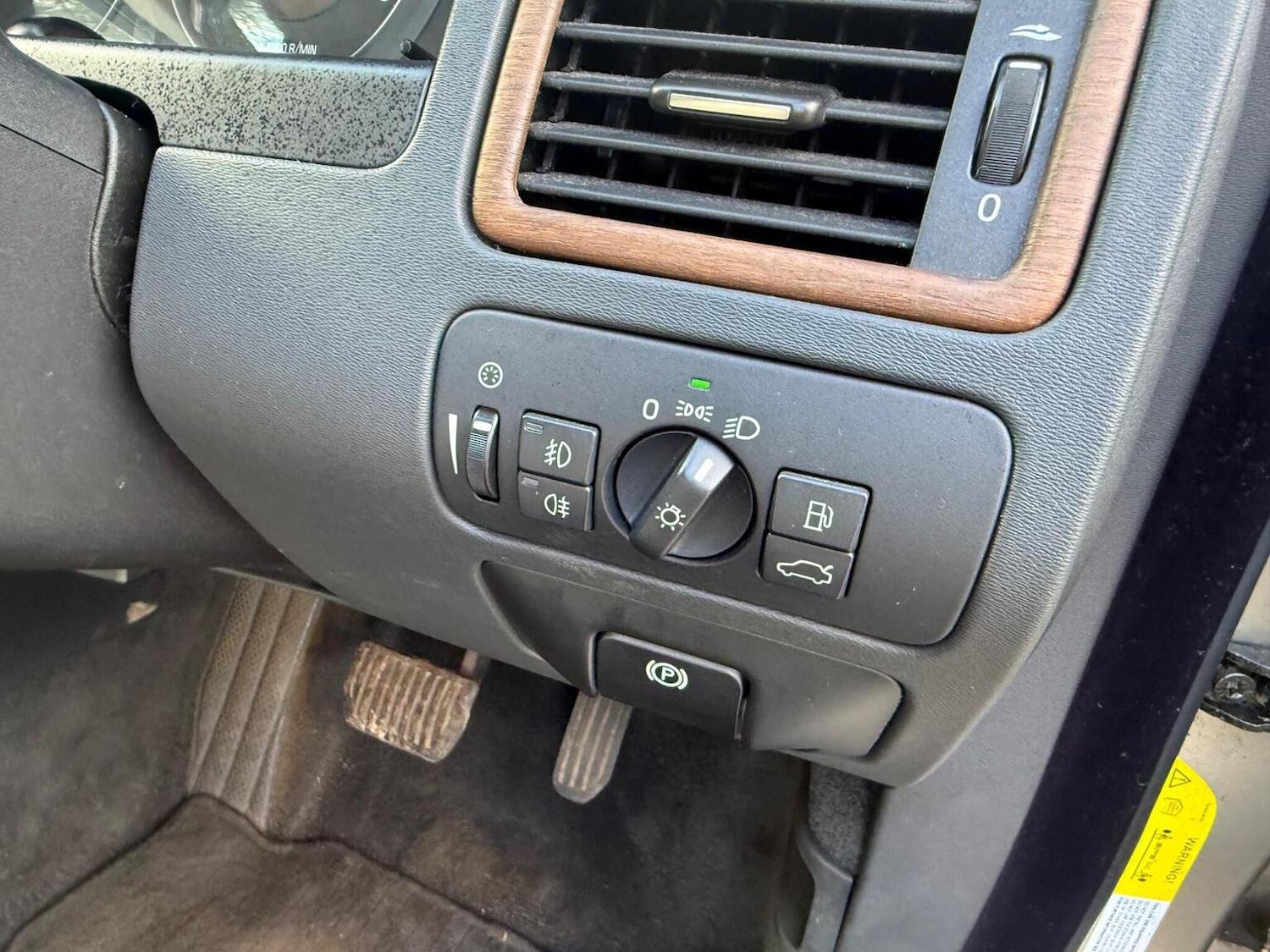 Used Volvo V70 2008 for sale - 77836876: Photo 40