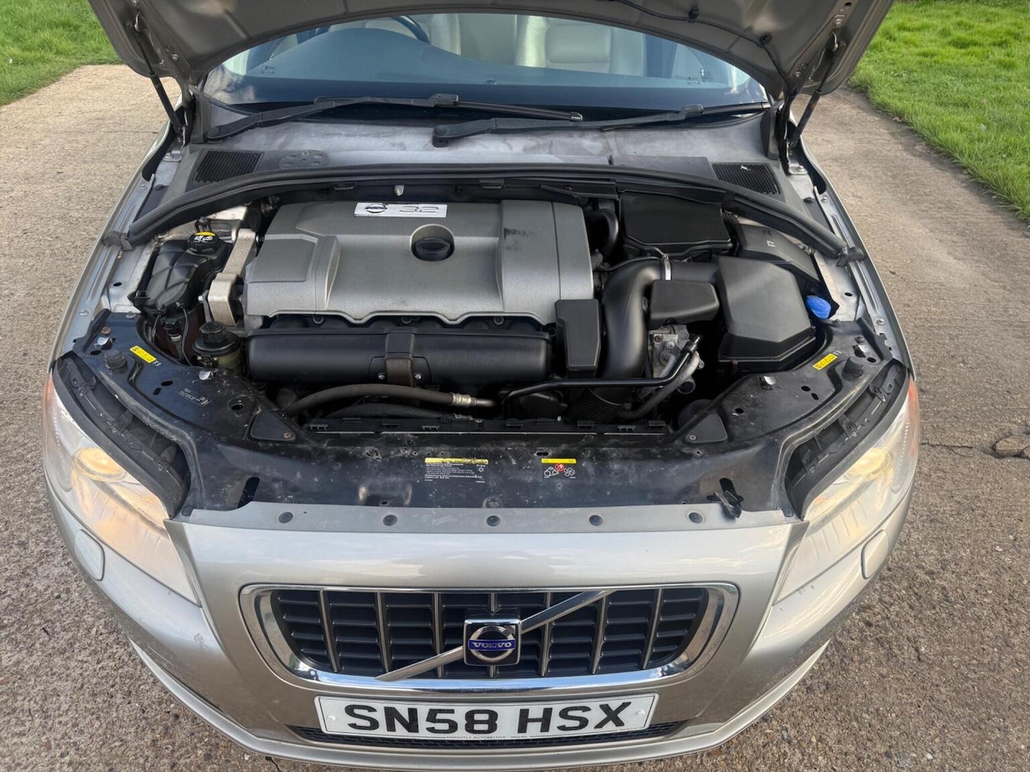 Used Volvo V70 2008 for sale - 77836876: Photo 57