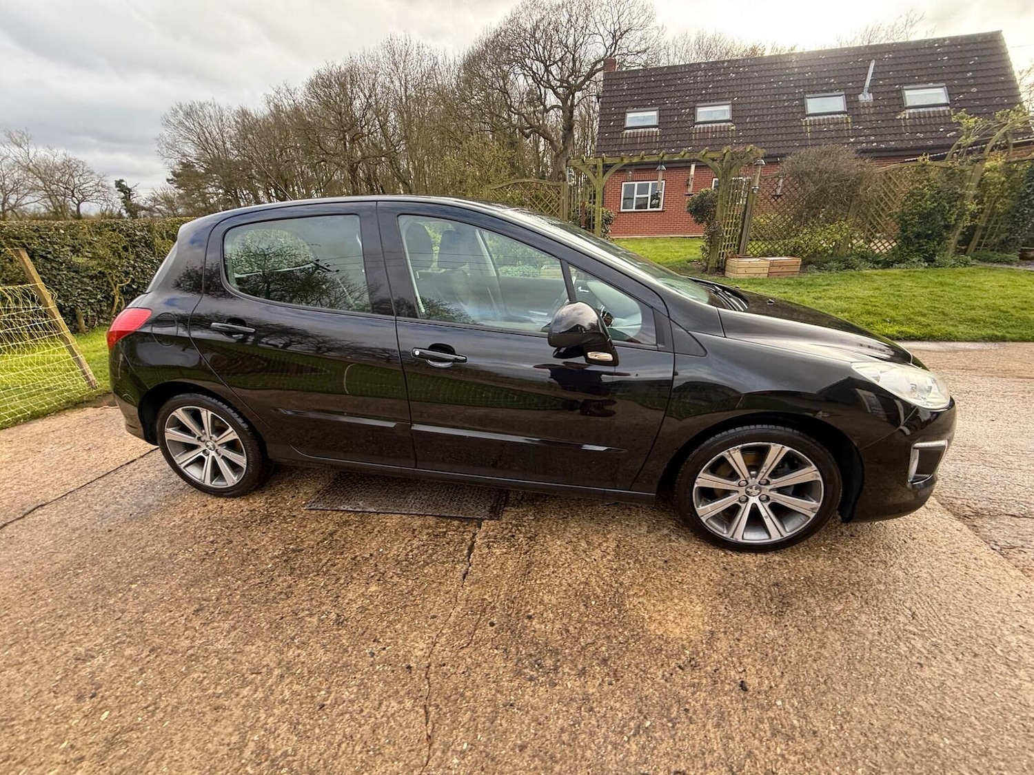 Used Peugeot 308 2013 for sale - 78011276: Photo 24