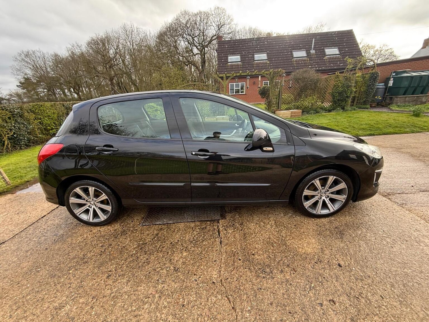 Used Peugeot 308 2013 for sale - 78011276: Photo 25