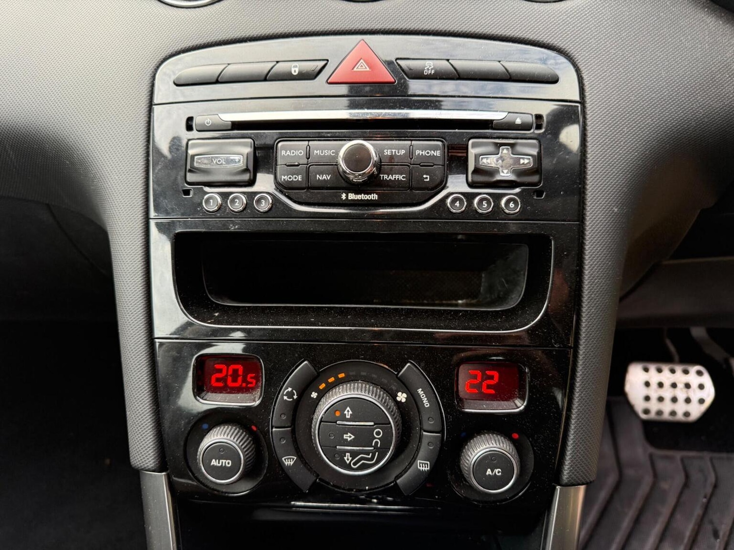 Used Peugeot 308 2013 for sale - 78011276: Photo 41