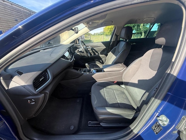 Used Vauxhall Insignia 2017 for sale - 75202689: Photo 28