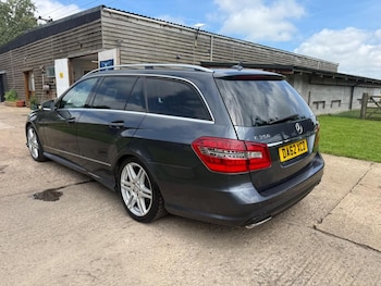 Used Mercedes-Benz E Class 2012 for sale - 78944843: Photo