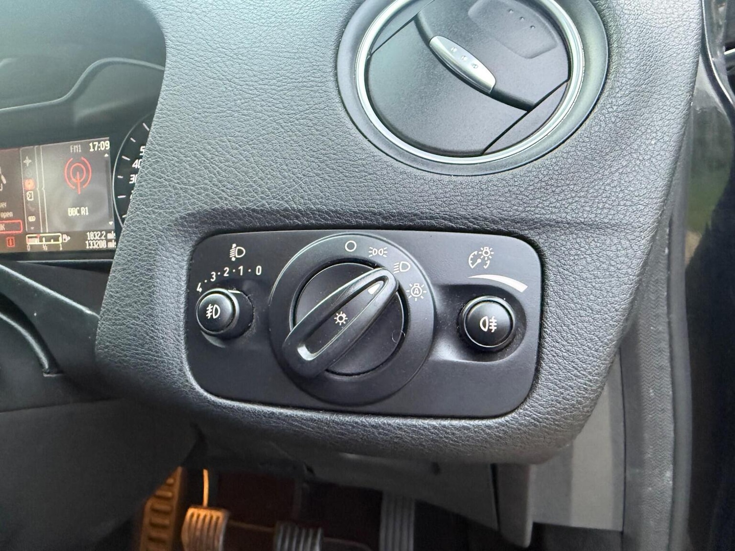 Used Ford Mondeo 2014 for sale - 78011271: Photo 46