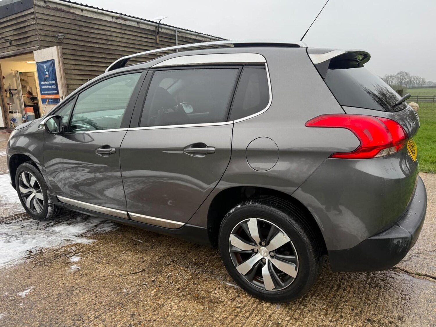 Used Peugeot 2008 2014 for sale - 77609940: Photo 12