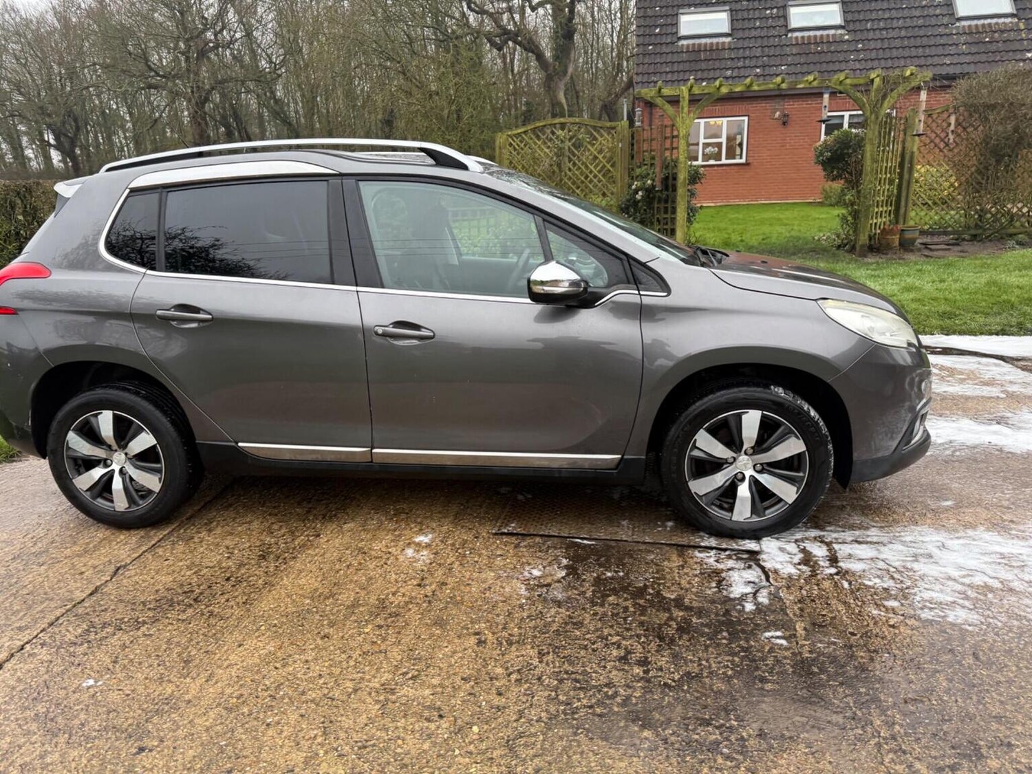 Used Peugeot 2008 2014 for sale - 77609940: Photo 22