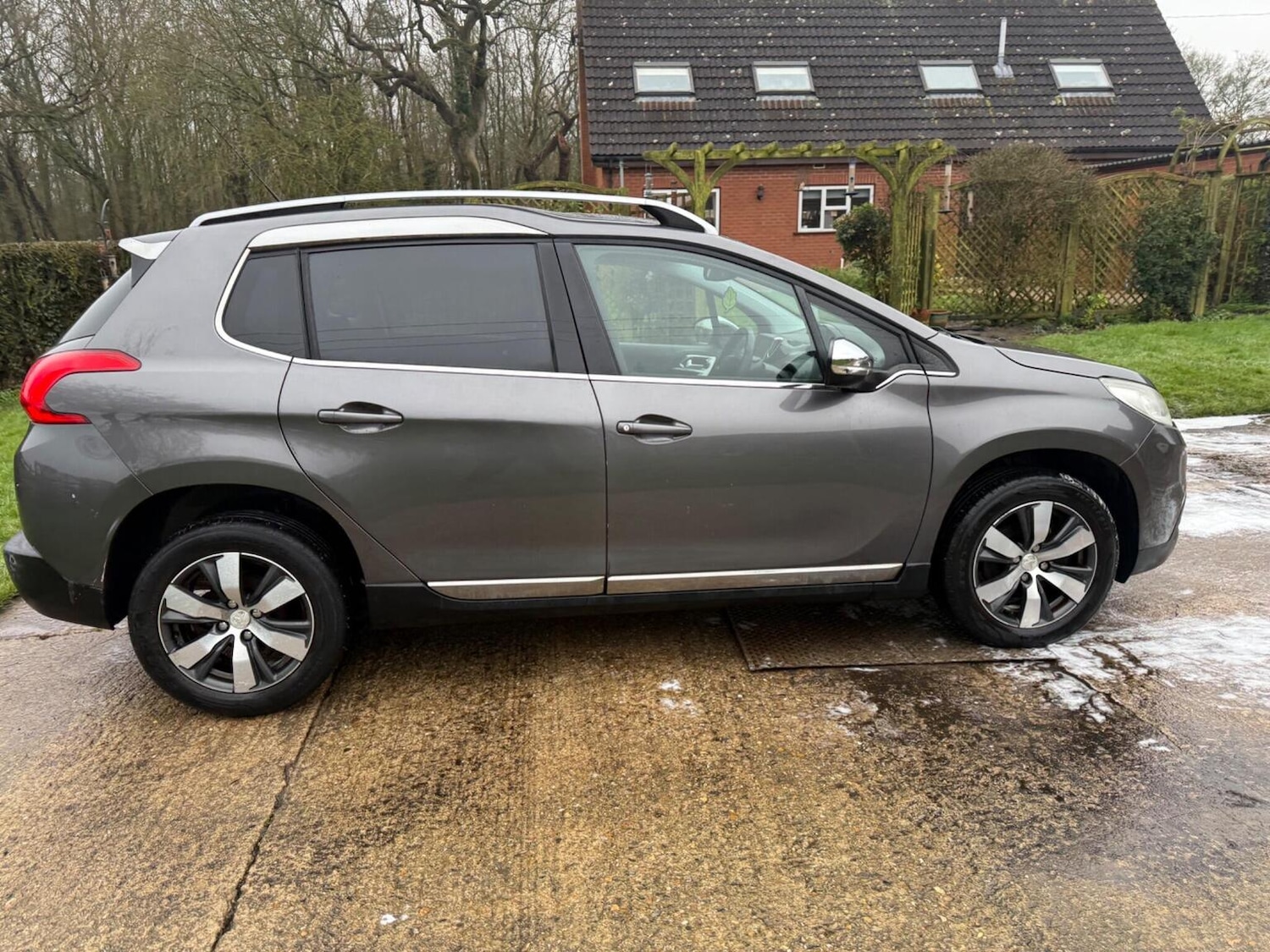 Used Peugeot 2008 2014 for sale - 77609940: Photo 23
