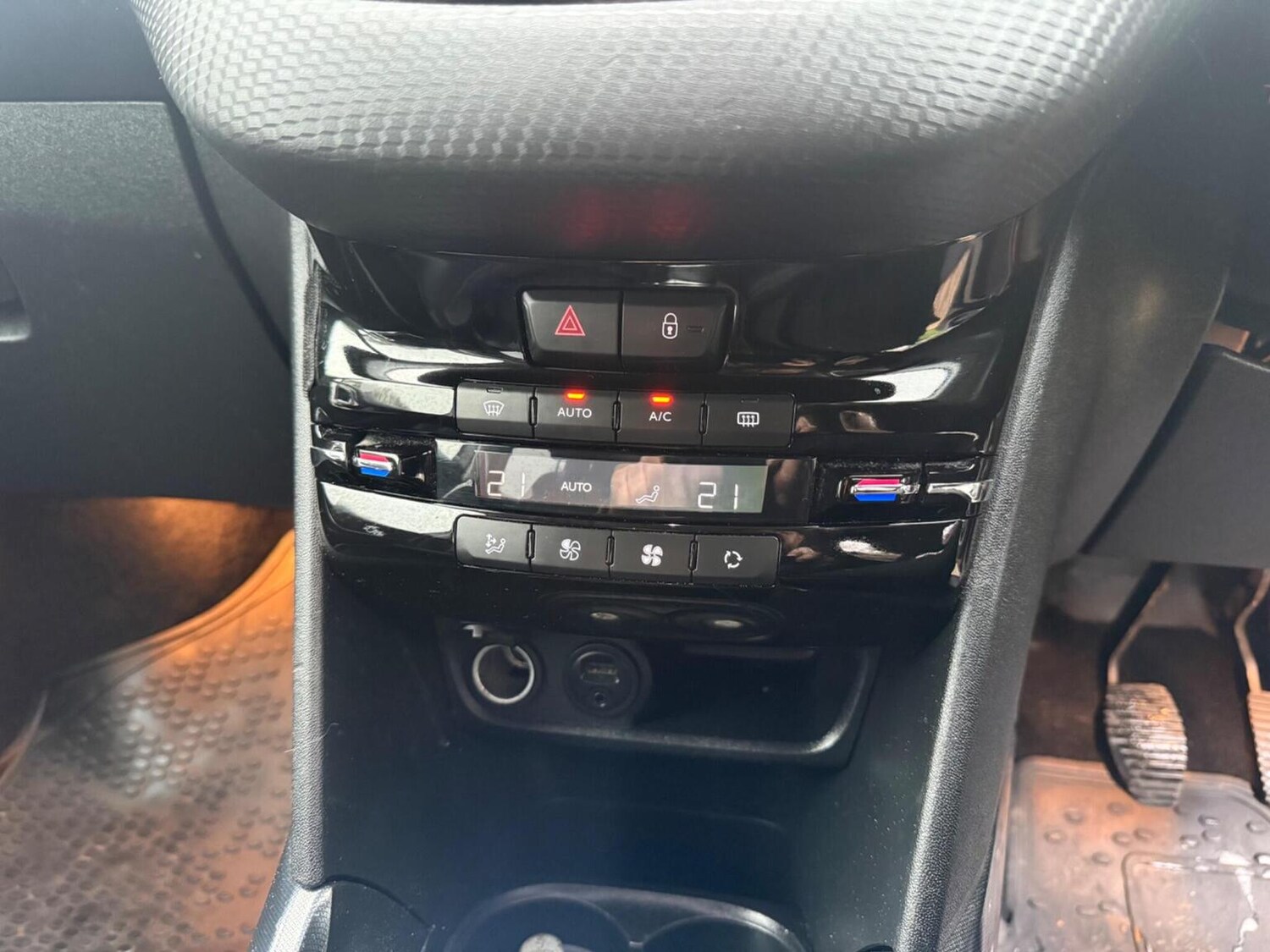 Used Peugeot 2008 2014 for sale - 77609940: Photo 38