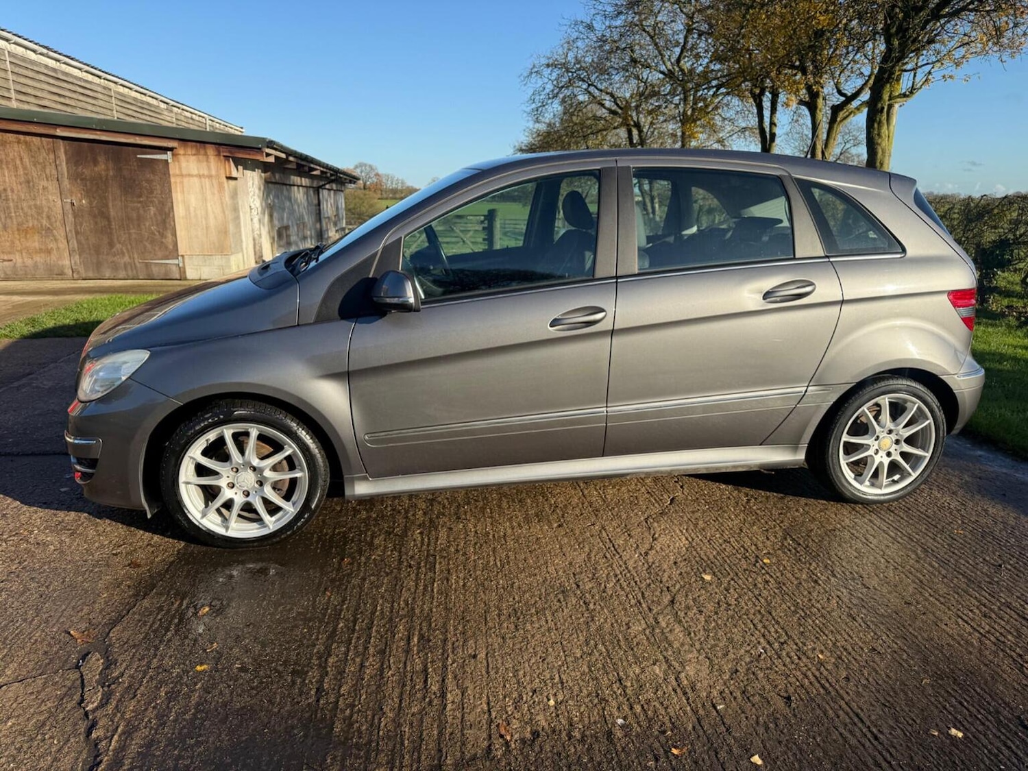 Used Mercedes-Benz B Class 2009 for sale - 76837051: Photo 11