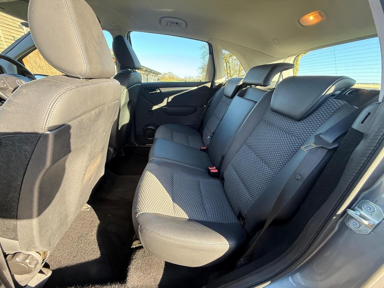 Used Mercedes-Benz B Class 2009 for sale - 76837051: Photo 28