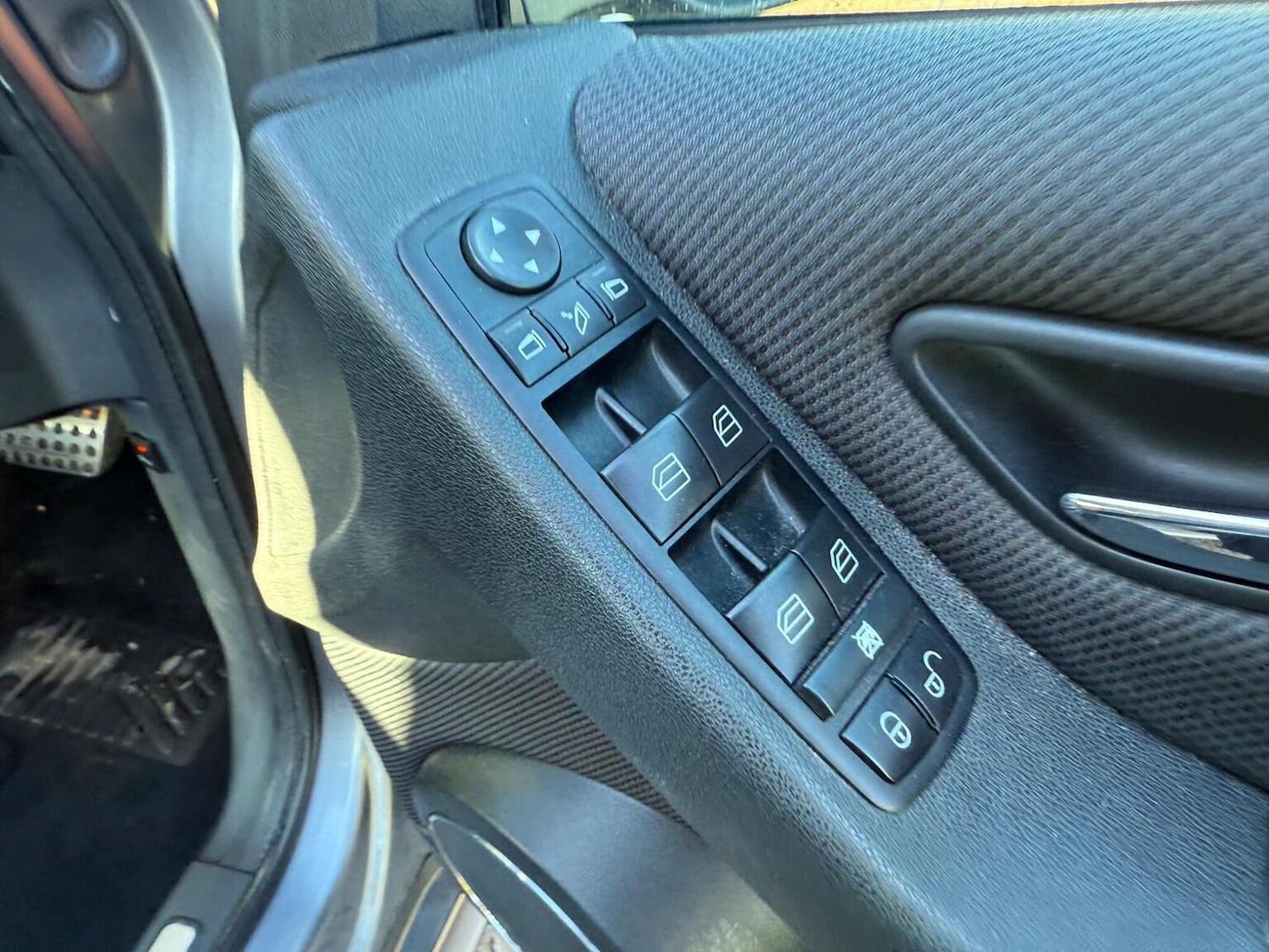 Used Mercedes-Benz B Class 2009 for sale - 76837051: Photo 31