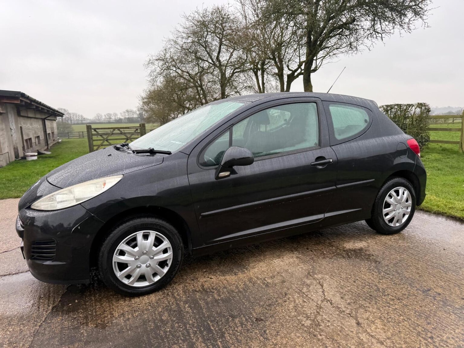 Used Peugeot 207 2010 for sale - 77289102: Photo 12