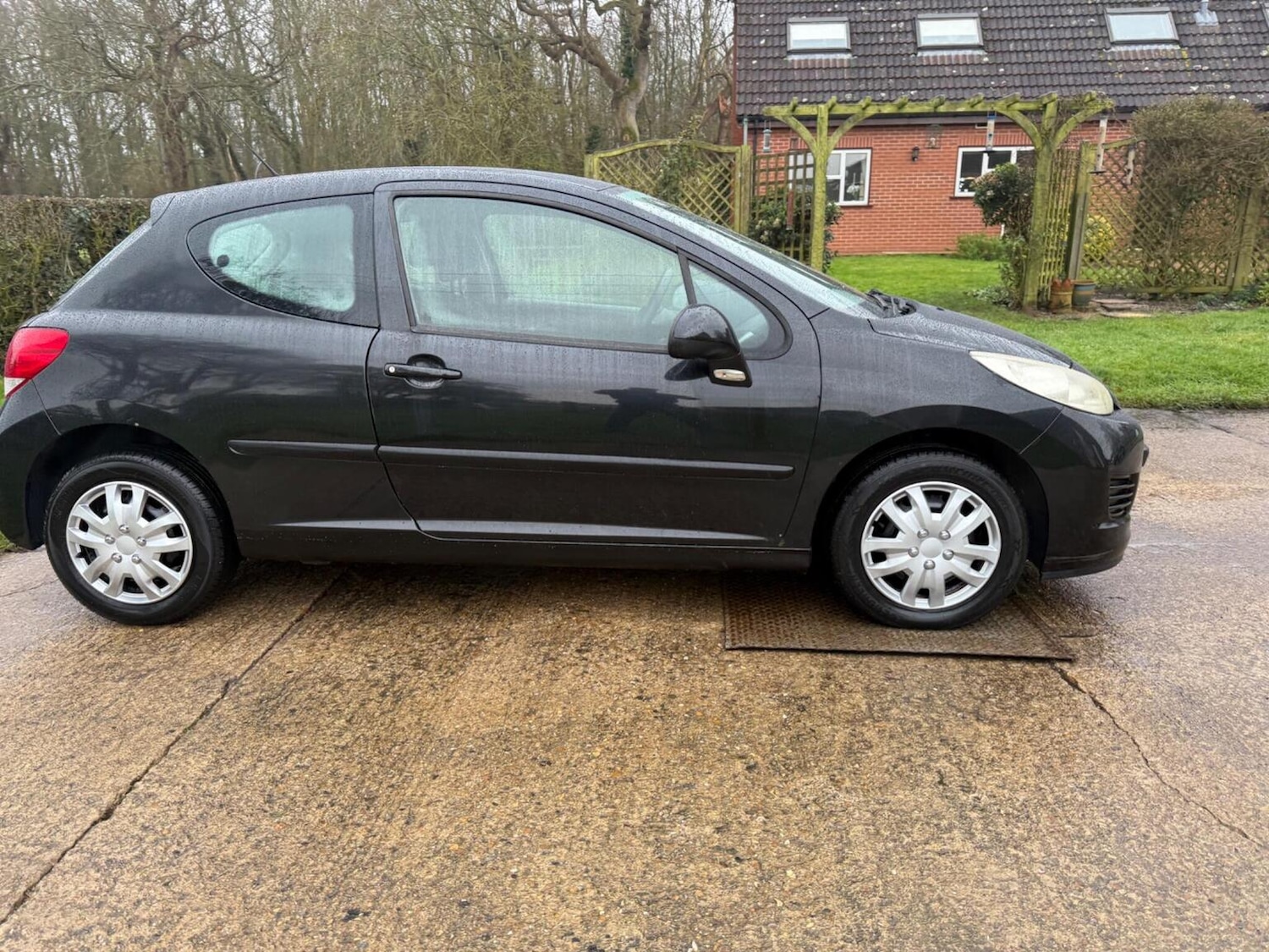 Used Peugeot 207 2010 for sale - 77289102: Photo 19