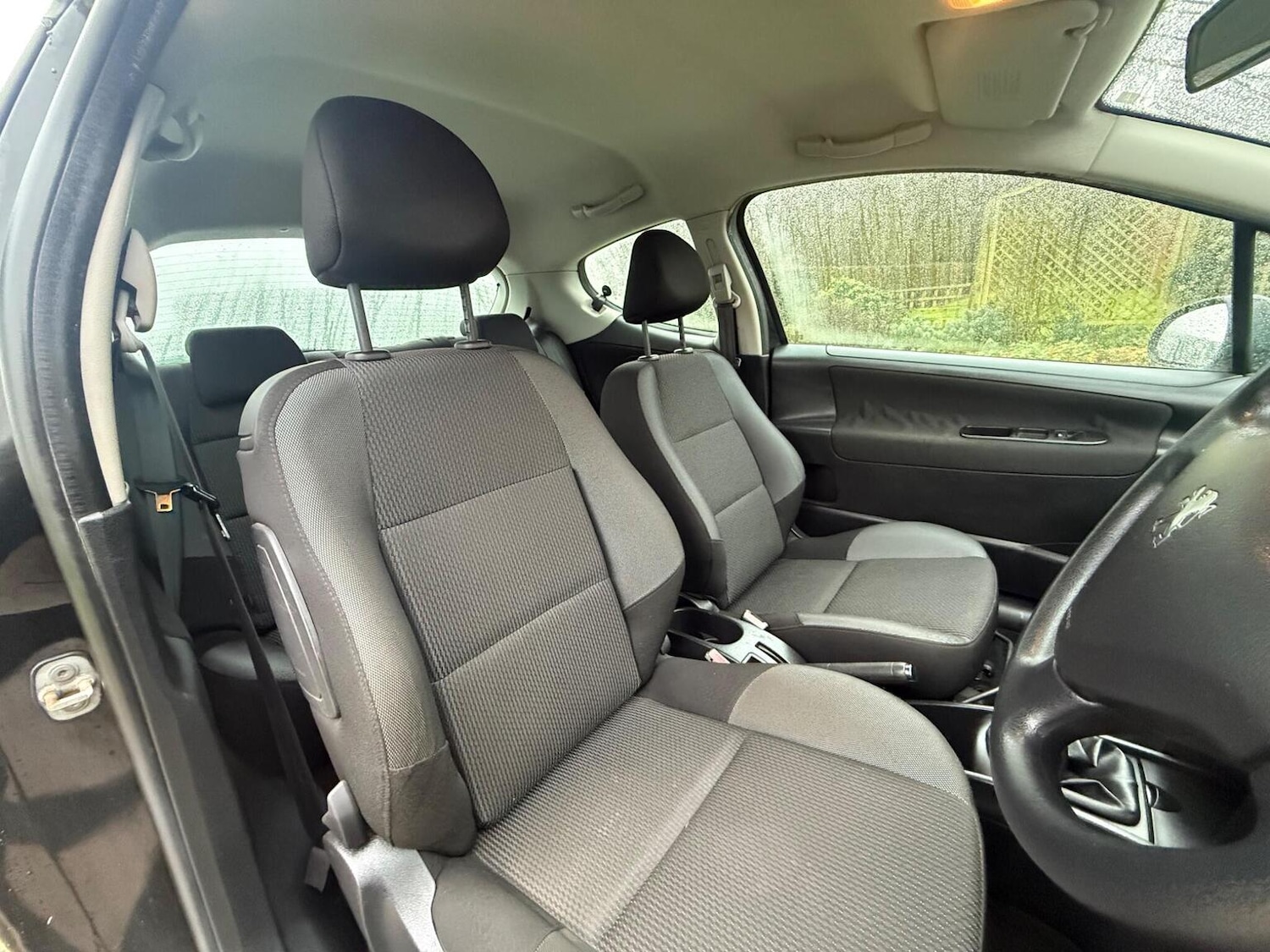 Used Peugeot 207 2010 for sale - 77289102: Photo 26