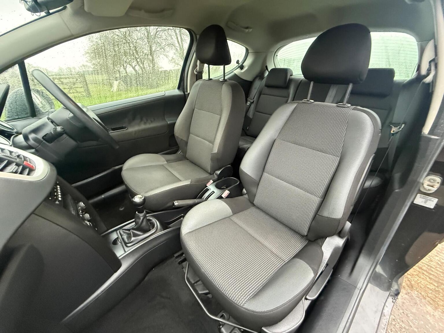 Used Peugeot 207 2010 for sale - 77289102: Photo 40