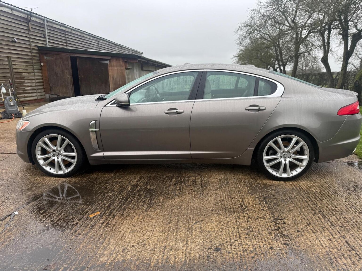Used Jaguar XF 2010 for sale - 77213495: Photo 17