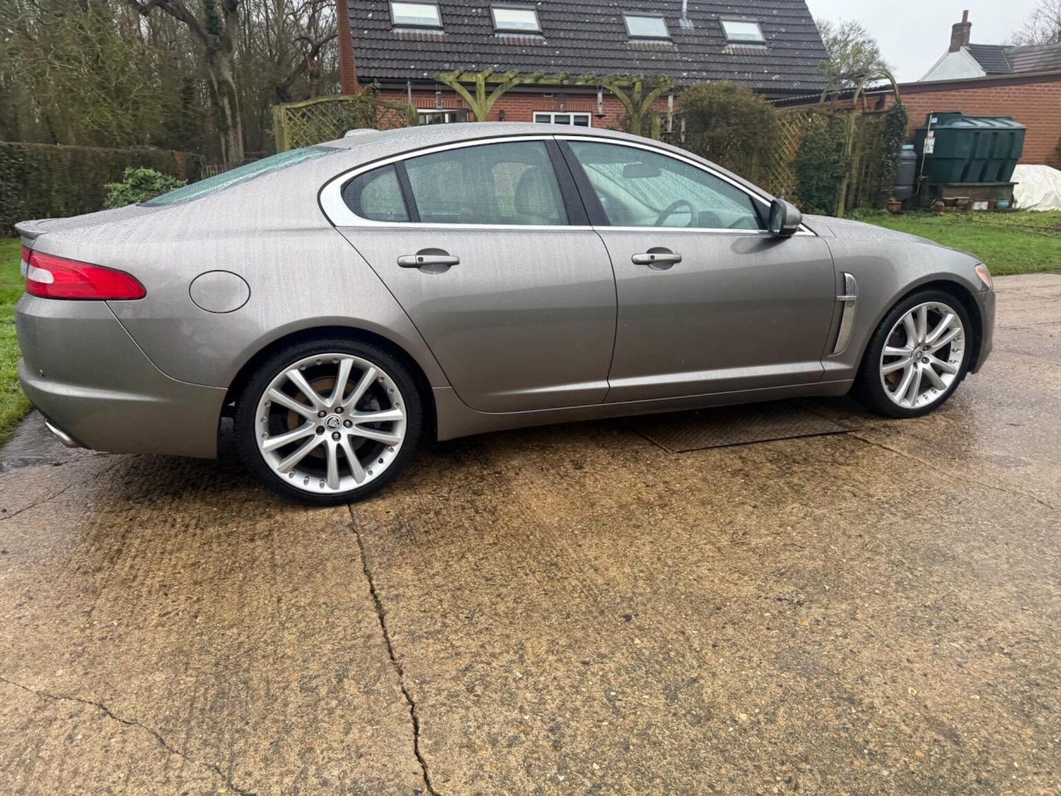 Used Jaguar XF 2010 for sale - 77213495: Photo 24