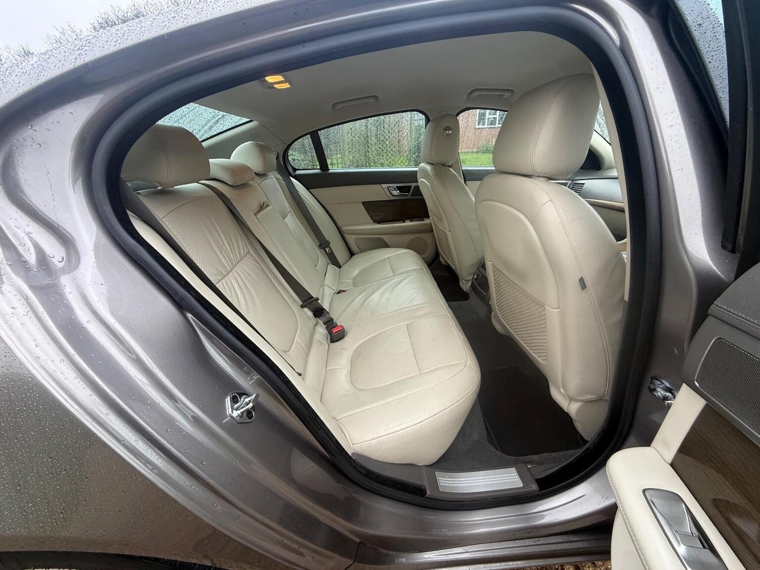 Used Jaguar XF 2010 for sale - 77213495: Photo 34