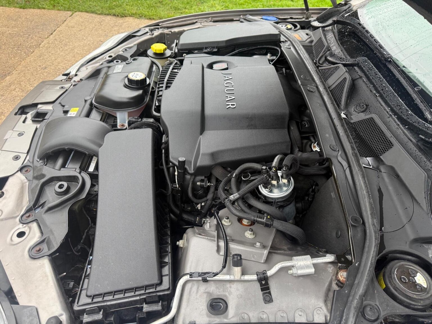 Used Jaguar XF 2010 for sale - 77213495: Photo 41