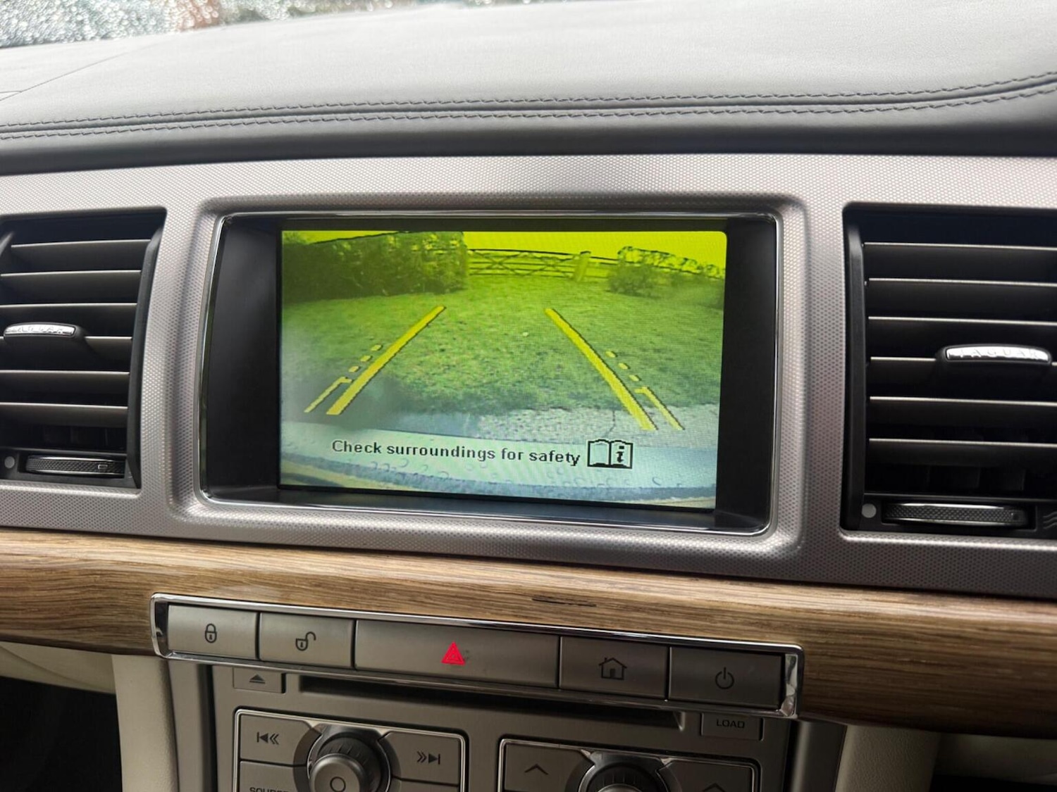 Used Jaguar XF 2010 for sale - 77213495: Photo 46