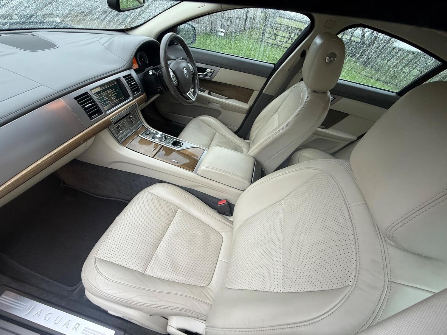 Used Jaguar XF 2010 for sale - 77213495: Photo 52