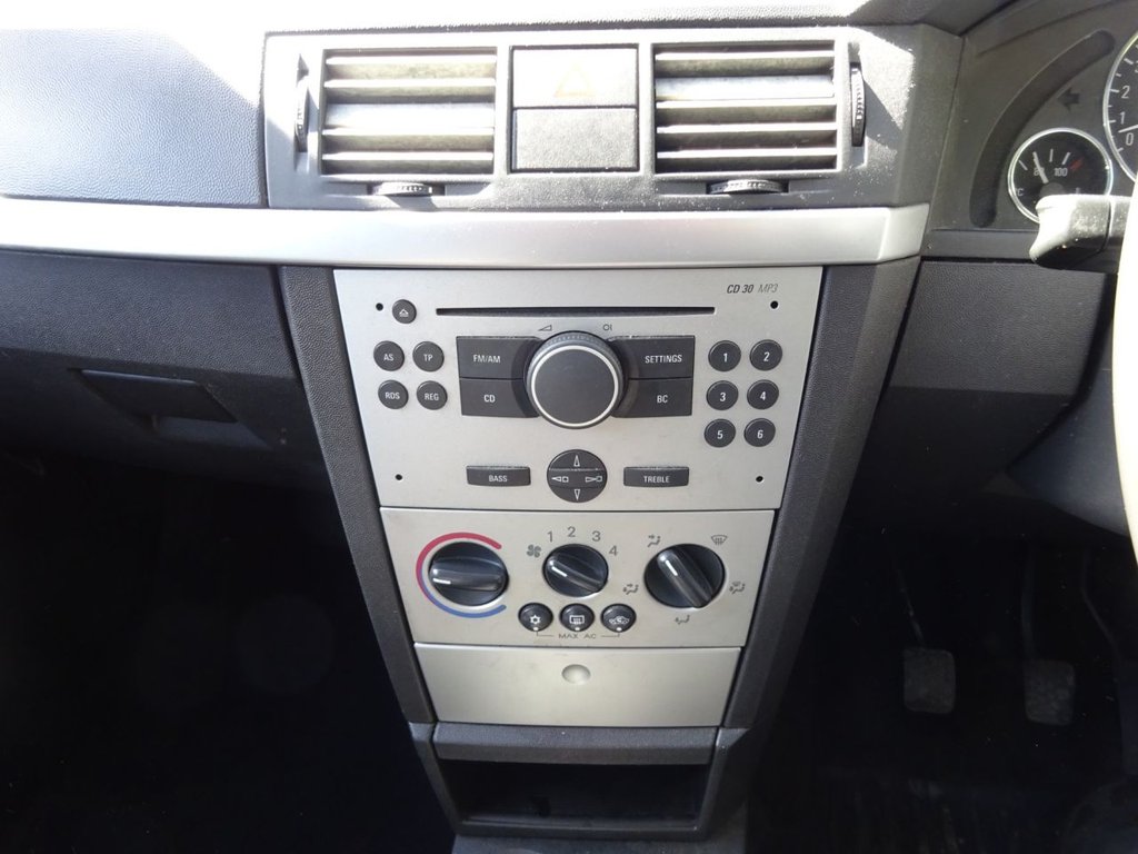 Used Vauxhall Meriva 2005 for sale - 75411491: Photo 18