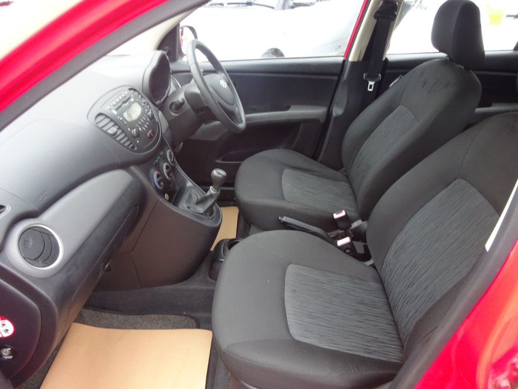 Used Hyundai i10 2011 for sale - 77668936: Photo 13