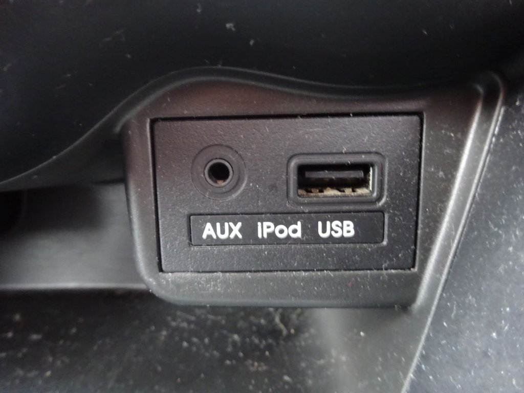 Used Hyundai i10 2011 for sale - 77668936: Photo 19