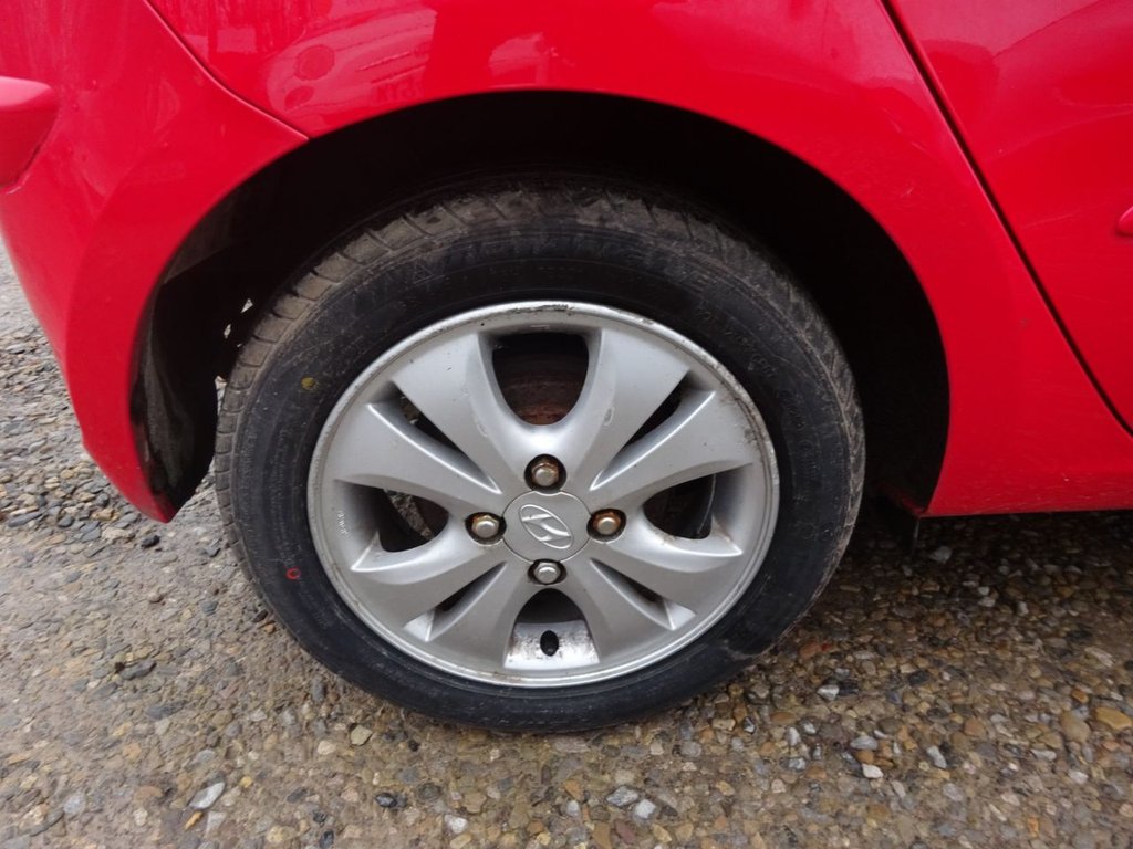 Used Hyundai i10 2011 for sale - 77668936: Photo 23