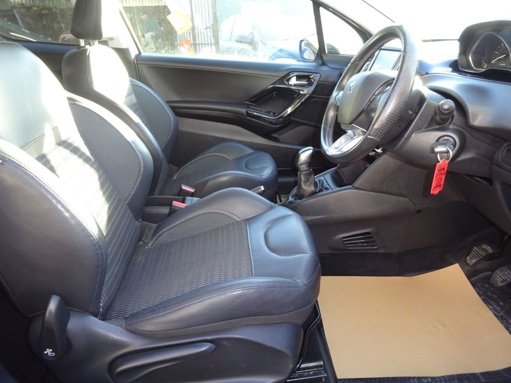 Used Peugeot 208 2012 for sale - 76429986: Photo 11