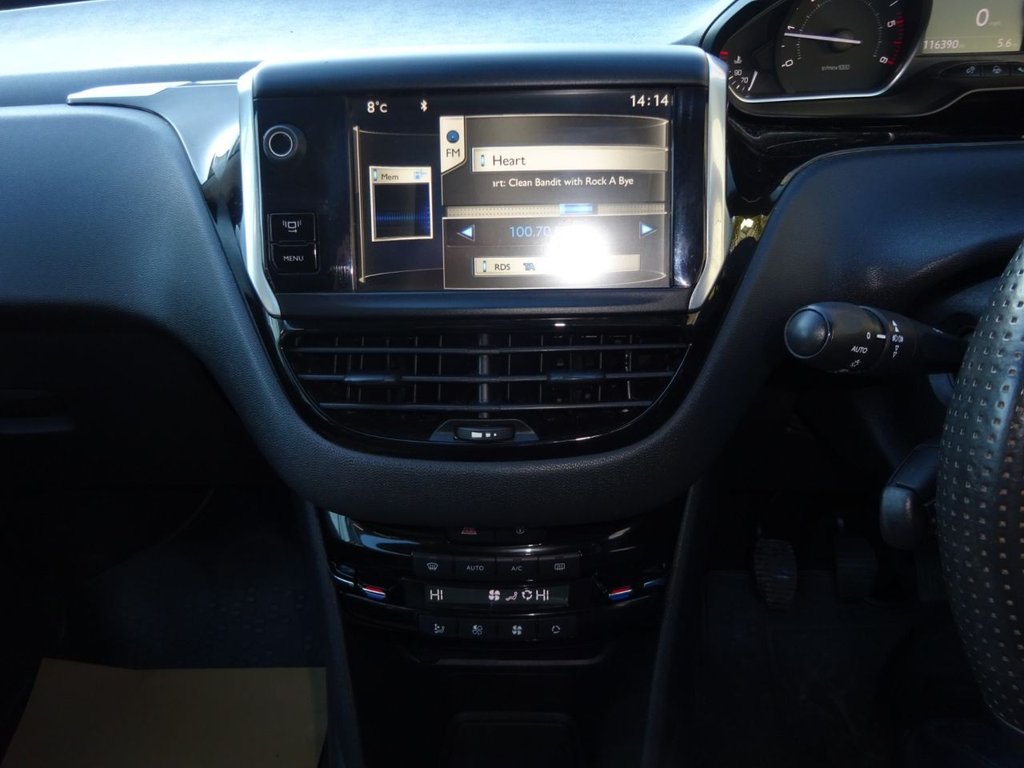 Used Peugeot 208 2012 for sale - 76429986: Photo 16