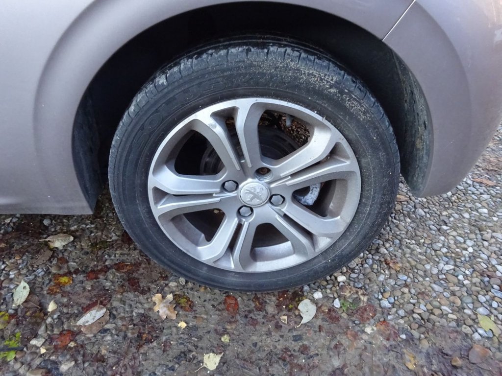 Used Peugeot 208 2012 for sale - 76429986: Photo 23