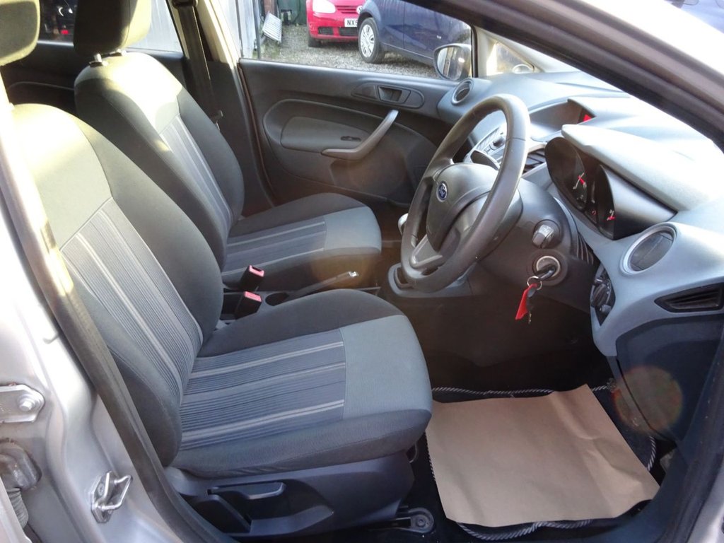 Used Ford Fiesta 2010 for sale - 76304051: Photo 13