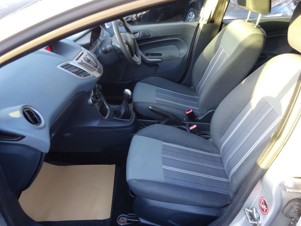 Used Ford Fiesta 2010 for sale - 76304051: Photo 14
