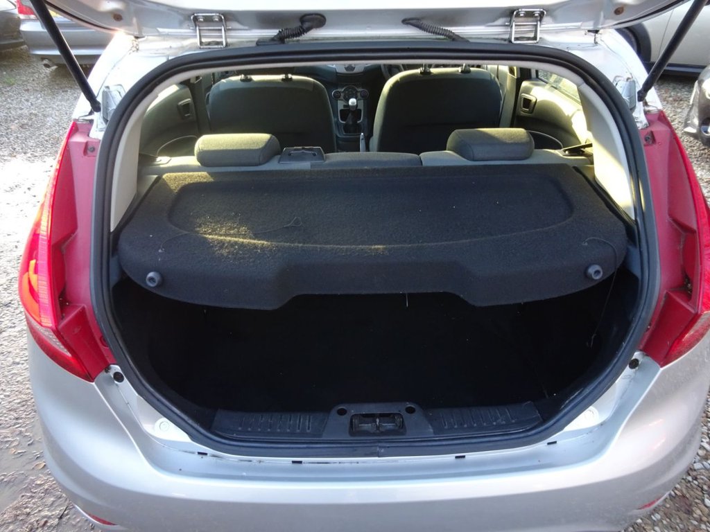 Used Ford Fiesta 2010 for sale - 76304051: Photo 17