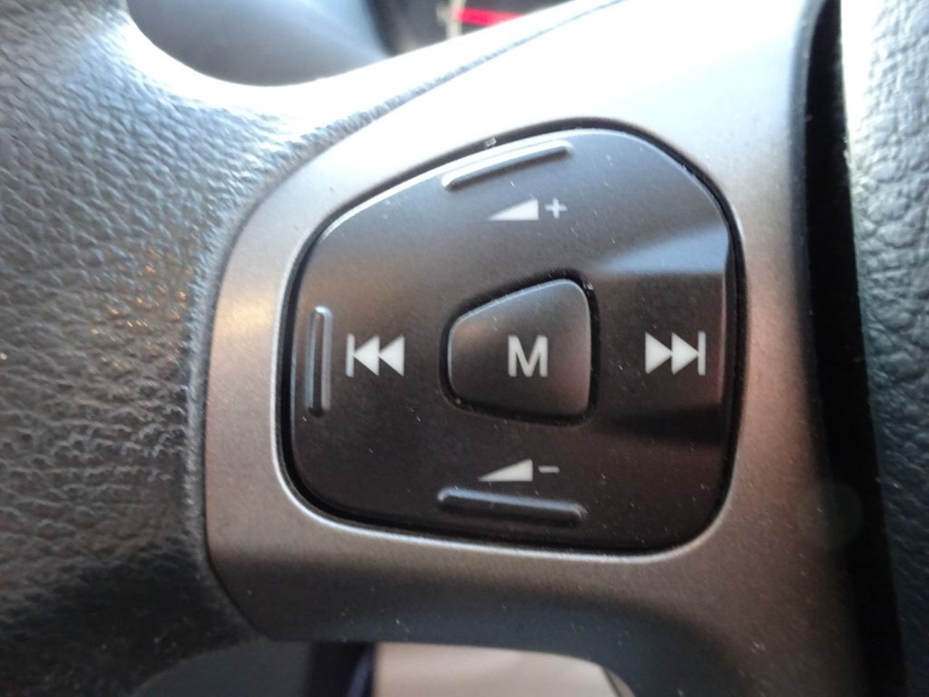 Used Ford Fiesta 2010 for sale - 76304051: Photo 19