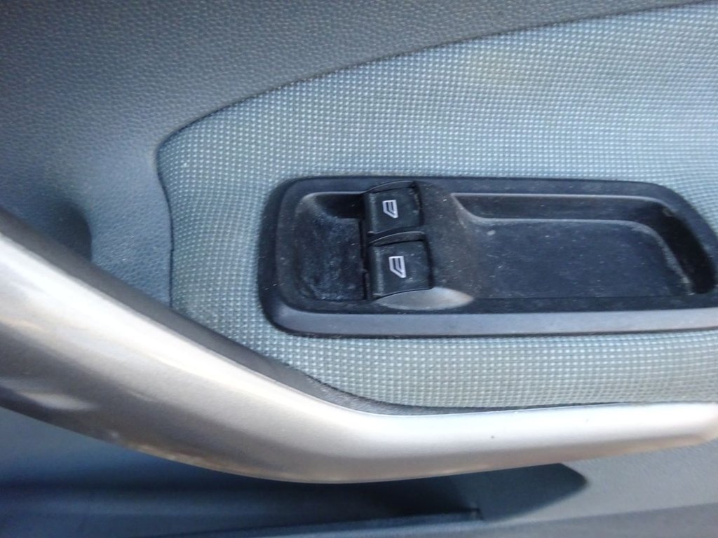 Used Ford Fiesta 2010 for sale - 76304051: Photo 23